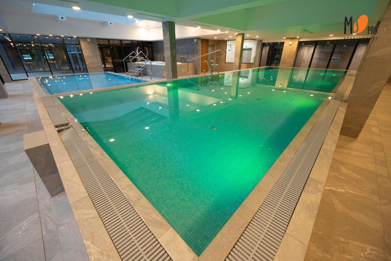 Green Port Premium Z Fitness&Spa&Restaurant コウォブジェク エクステリア 写真
