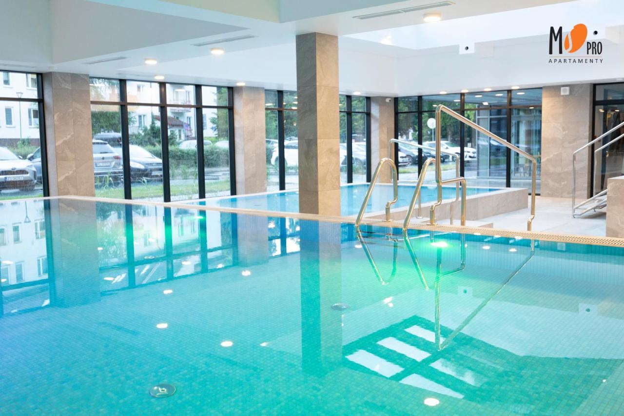 Green Port Premium Z Fitness&Spa&Restaurant コウォブジェク エクステリア 写真
